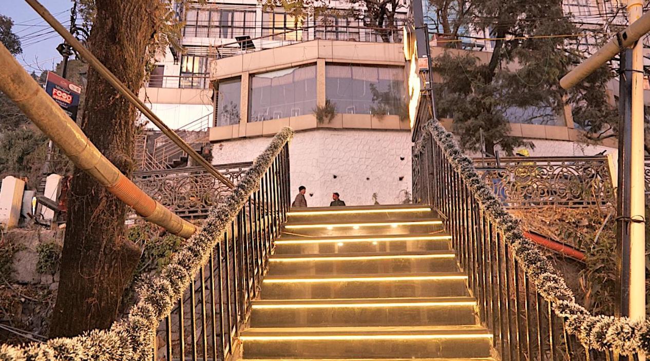Hotel Brite Star Mussoorie Exteriör bild
