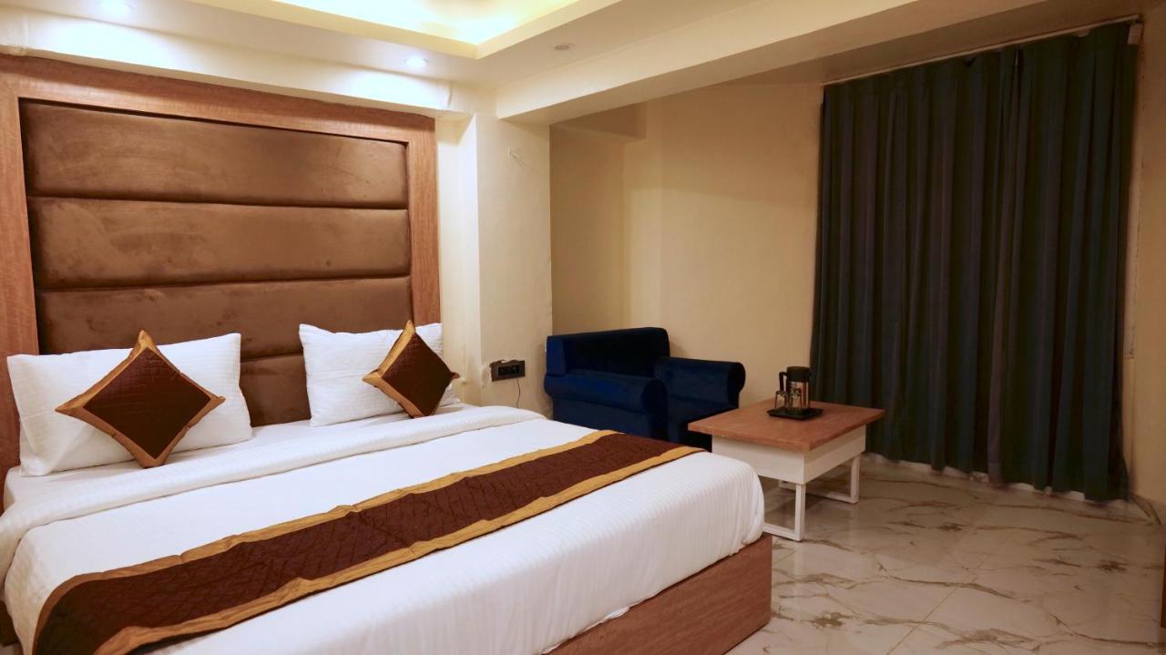 Hotel Brite Star Mussoorie Exteriör bild