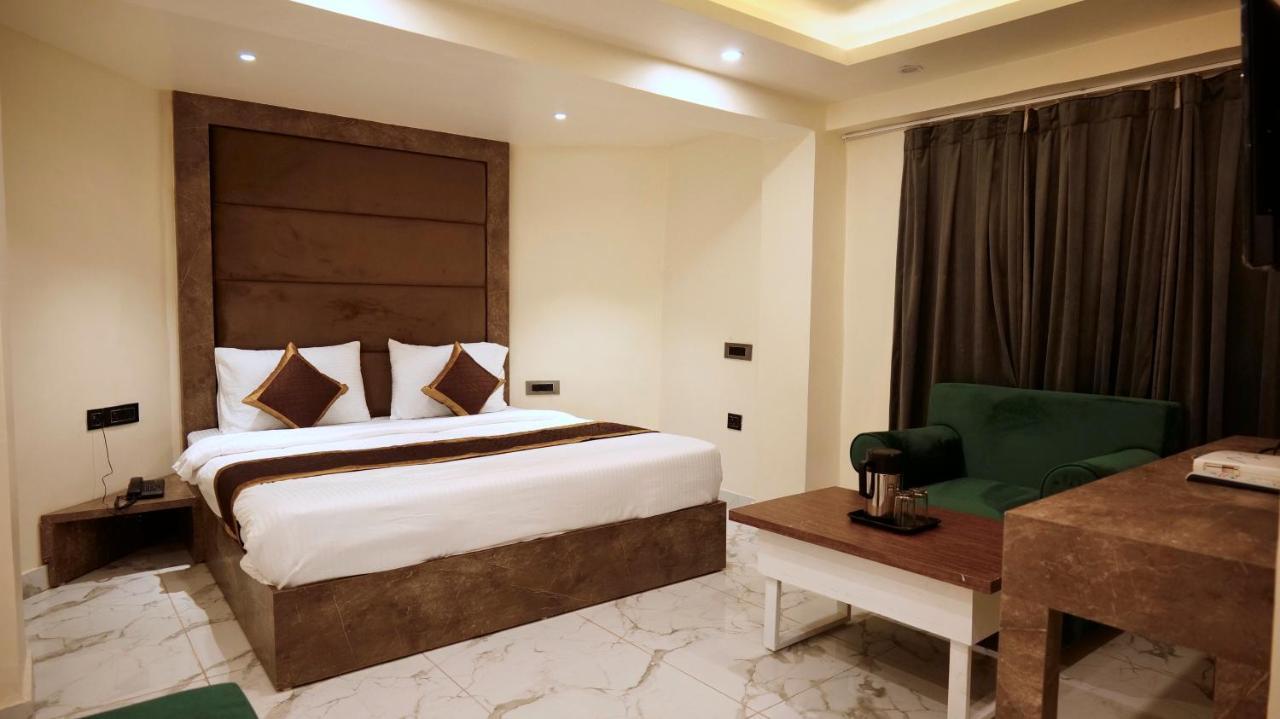 Hotel Brite Star Mussoorie Exteriör bild