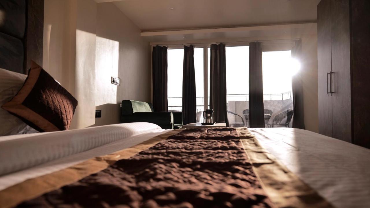 Hotel Brite Star Mussoorie Exteriör bild